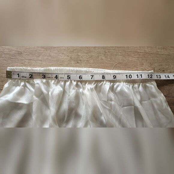 Vintage Victoria's Secret Gold Label Silky Cream Pajama Set Women's Medium - Picture 8 of 10